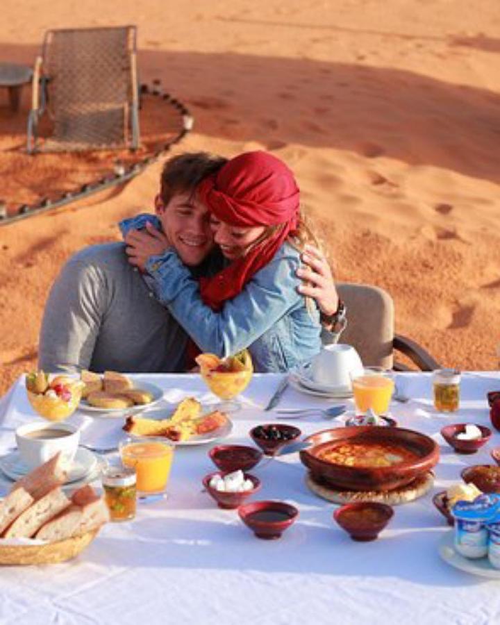 Authentic Desert Luxury Camp 梅尔祖卡 外观 照片