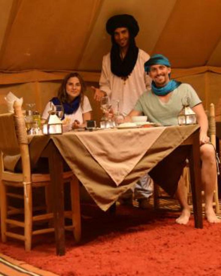 Authentic Desert Luxury Camp 梅尔祖卡 外观 照片