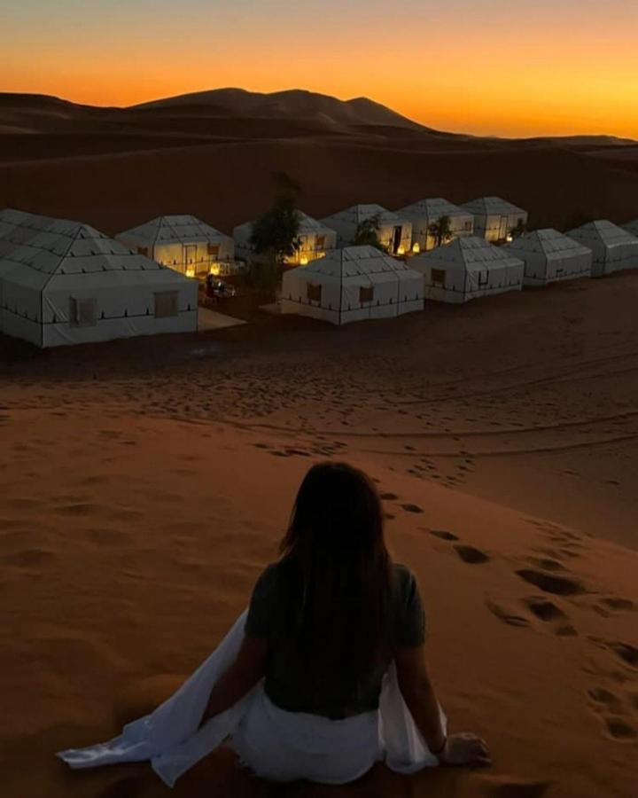 Authentic Desert Luxury Camp 梅尔祖卡 外观 照片